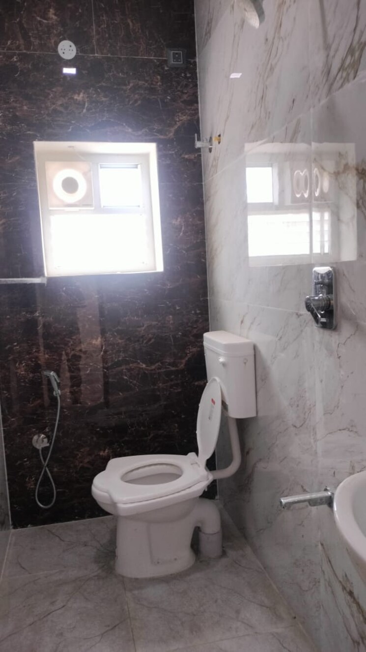 Bathroom, tambaram west 2 Bedroom 855 Sq.Ft. Builder Floor In Tambaram West Chennai 9074680