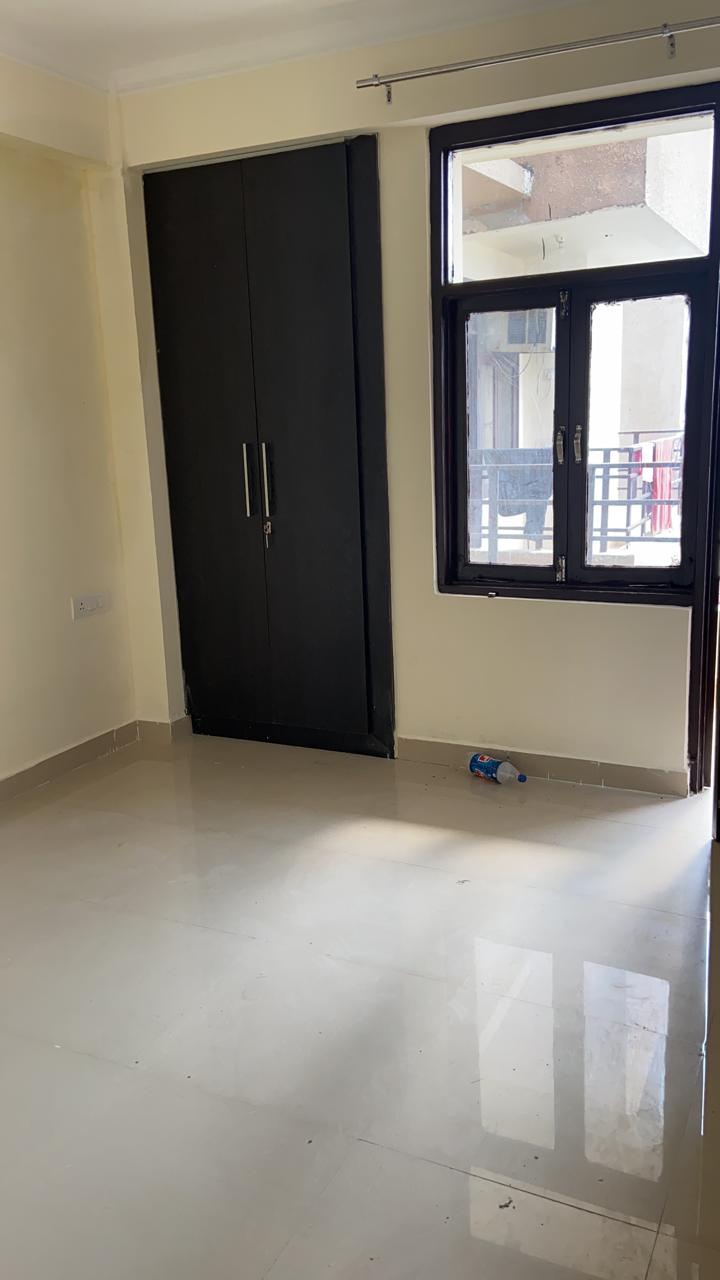 2 BHK Apartment For Sale in Ajnara Grace