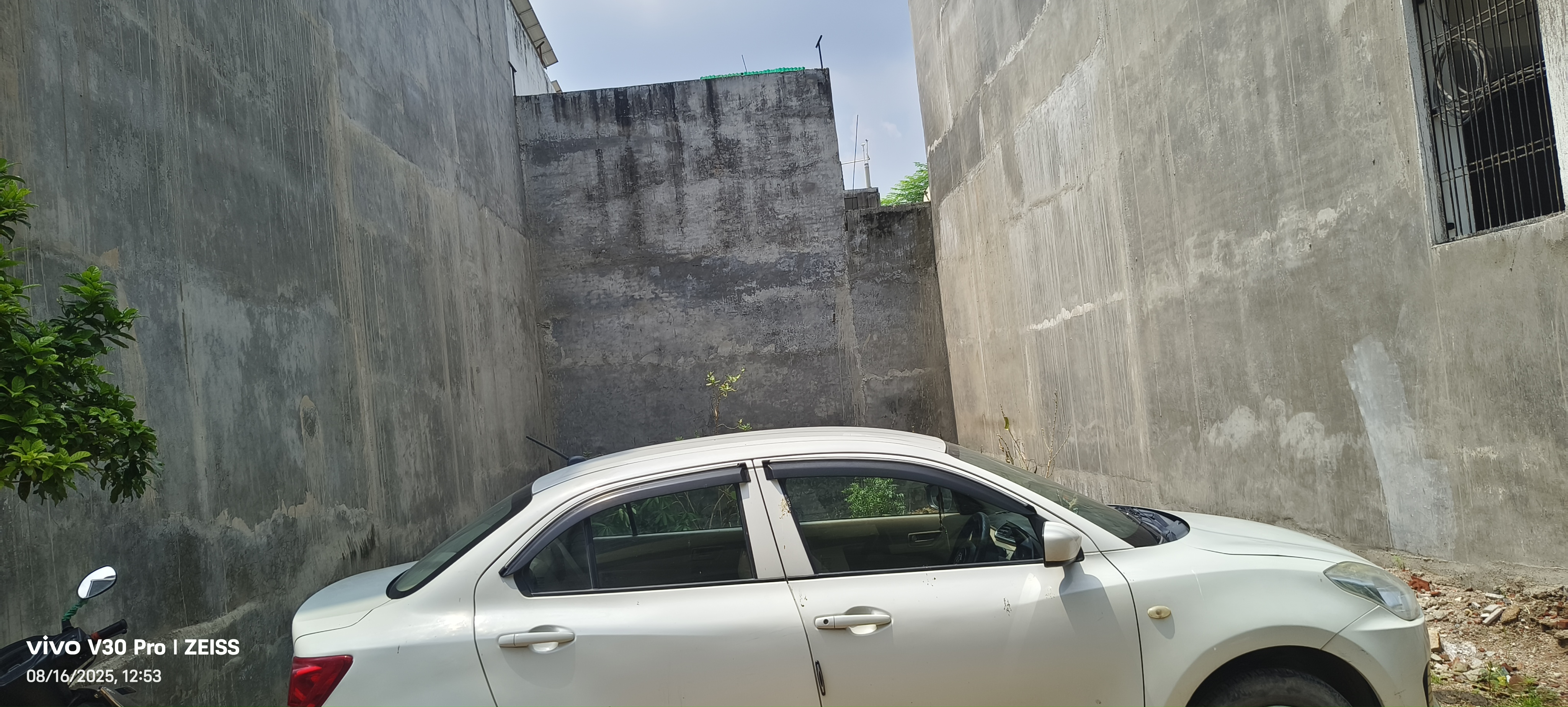 Plot For Sale in Plot Sale Takrohi S11 Ind