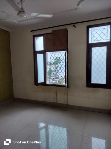 Room in 2 BHK Builder Floor at Malviya Nagar – for Rent