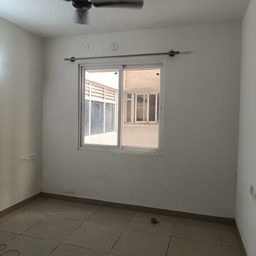 Room in 3 BHK Apartment at Prestige Ferns Residency, Harlur – for Rent