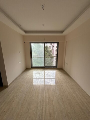 Room in 2 BHK Apartment at Je And Vee Om Trimurti, Malad East – for Rent