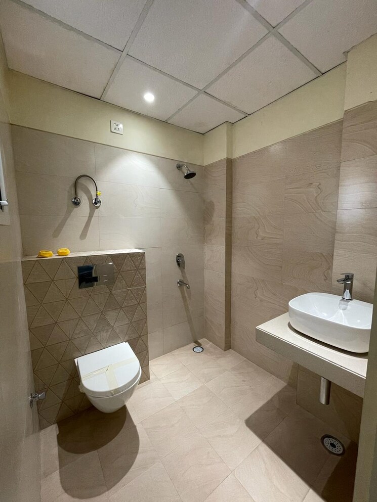 Bathroom, harmony-imperial-apartments 3 Bedroom 1800 Sq.Ft. Apartment In Kishanpura Zirakpur 9071599