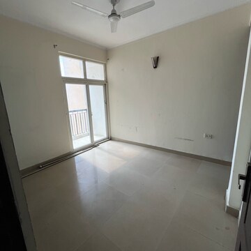Room in 3 BHK Apartment at Amrapali Zodiac, Sector 120 – for Sale