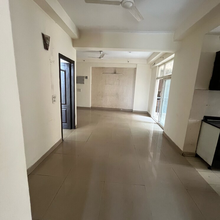 Room, amrapali-zodiac 3 Bedroom 1550 Sq.Ft. Apartment In Sector 120 Noida 9074796