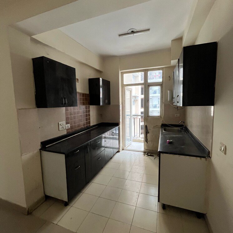 Kitchen, amrapali-zodiac 3 Bedroom 1550 Sq.Ft. Apartment In Sector 120 Noida 9074796