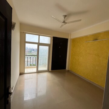 Room in 3 BHK Apartment at Amrapali Zodiac, Sector 120 – for Sale