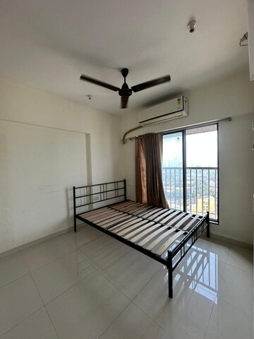 Room in 2 BHK Apartment at Bhoomi Samarth, Goregaon East – for Rent