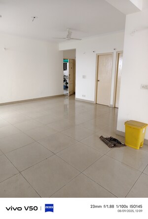 Room in 3 BHK Apartment at Value Meadows Vista, Raj Nagar Extension – for Sale