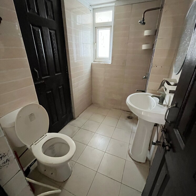 Bathroom, amrapali-zodiac 3 Bedroom 1550 Sq.Ft. Apartment In Sector 120 Noida 9074819