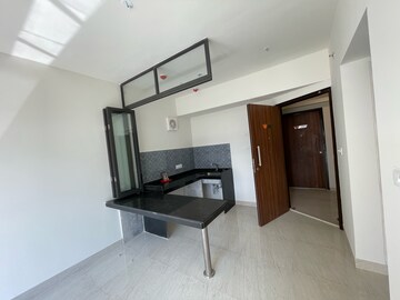 1 BHK Apartment For Rent in Lodha Quality Home Tower 5, Saket Complex