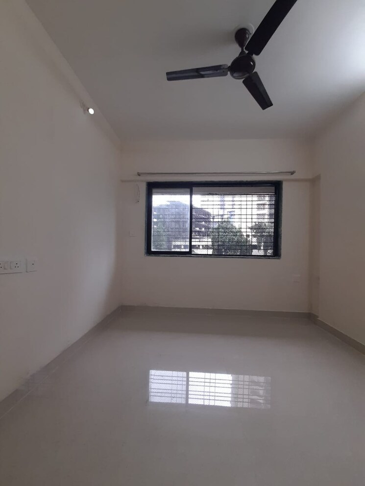 Room, mhada-sector-r3 2 Bedroom 590 Sq.Ft. Apartment In Goregaon West Mumbai 9074837