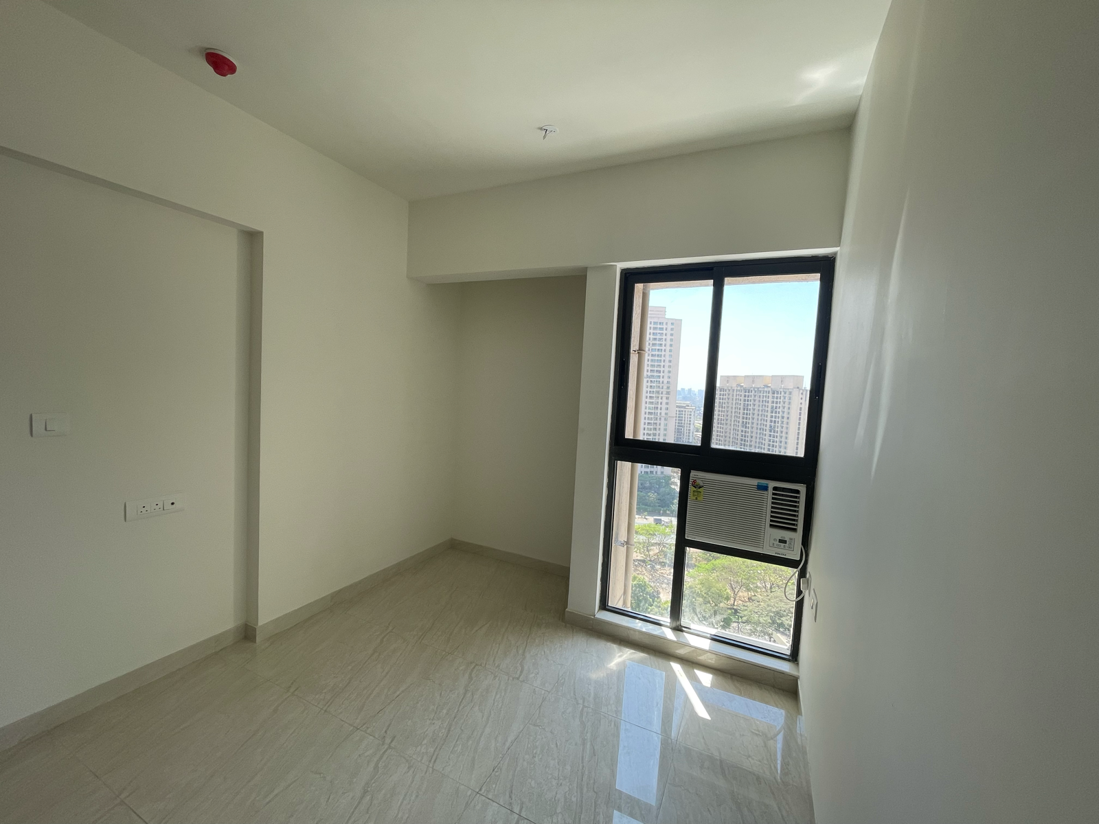 2 BHK 554 Sq.Ft. Apartment in Lodha Quality Home Tower 5