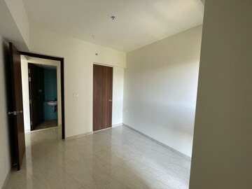 Room in 2 BHK Apartment at Lodha Quality Home Tower 5, Saket Complex – for Rent