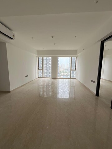 2 BHK Apartment For Rent in Lodha The Park, Worli