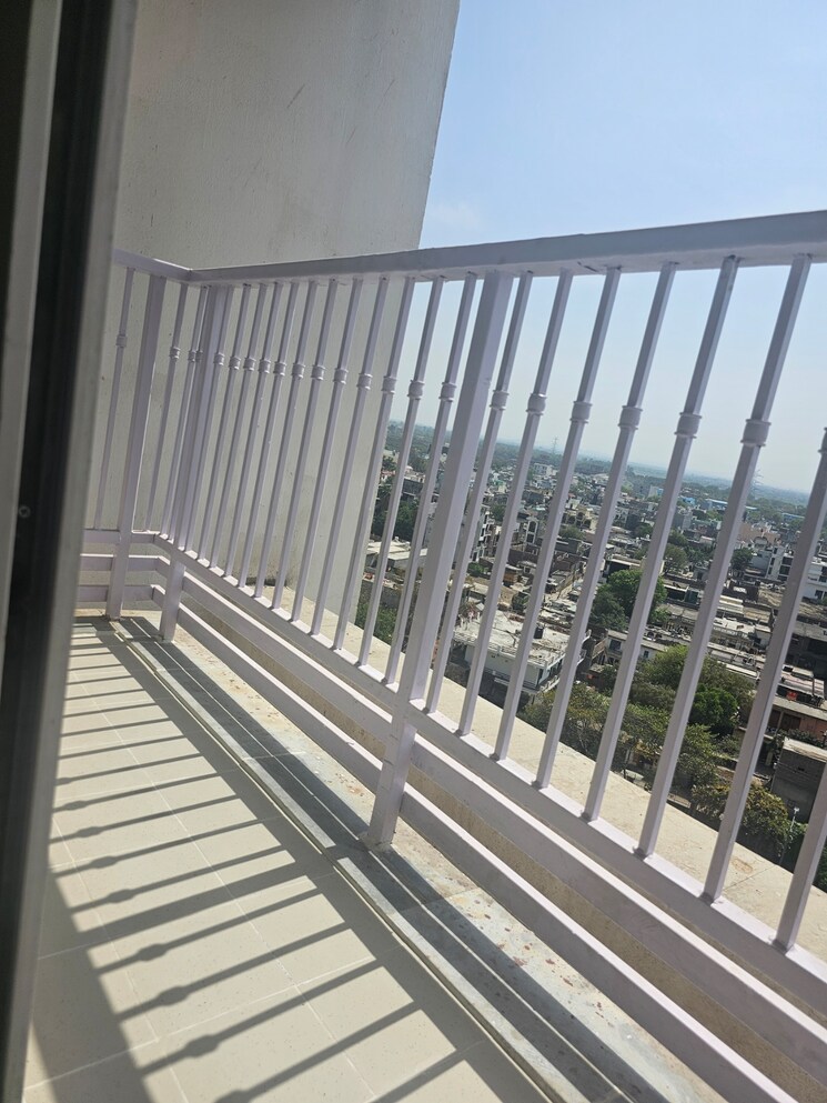 Balcony, jaypee-greens-pavilion-court 2 Bedroom 1350 Sq.Ft. Apartment In Sector 128 Noida 9074846