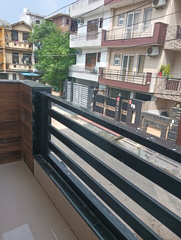 Balcony in 2 BHK Builder Floor at Housing Board Colony Sector 51, Sector 51 – for Rent