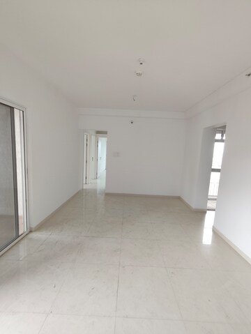 Room in 3 BHK Apartment at Kharadi – for Sale