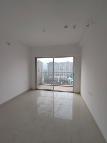 Room in 3 BHK Apartment at Kharadi – for Sale
