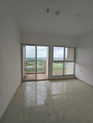 Room in 3 BHK Apartment at Kharadi – for Sale