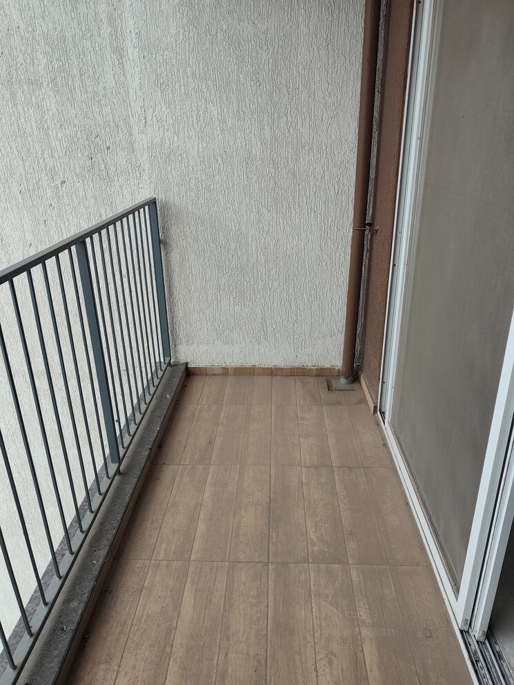 Balcony, kharadi 3 Bedroom 1250 Sq.Ft. Apartment In Kharadi Pune 9074952