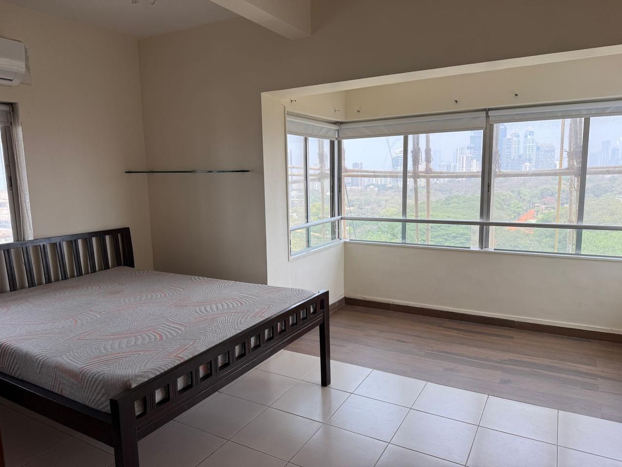 2 BHK + Servant Room Apartment For Rent in Lodha Malabar