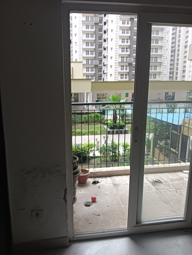 Balcony, trident-embassy 3 Bedroom 1350 Sq.Ft. Apartment In Sector 1 Greater Noida Greater Noida 9074934