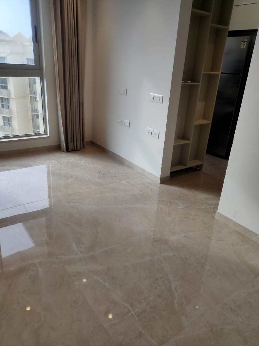 1 BHK Apartment For Rent in Hiranandani Regent Hill