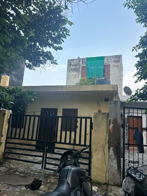 1 BHK Independent House For Sale in Sector 105