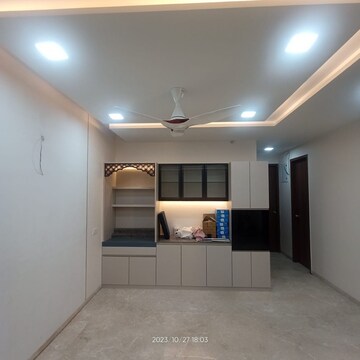 Room in 3.5 BHK Apartment at Goel Ganga Platinum, Kharadi – for Sale