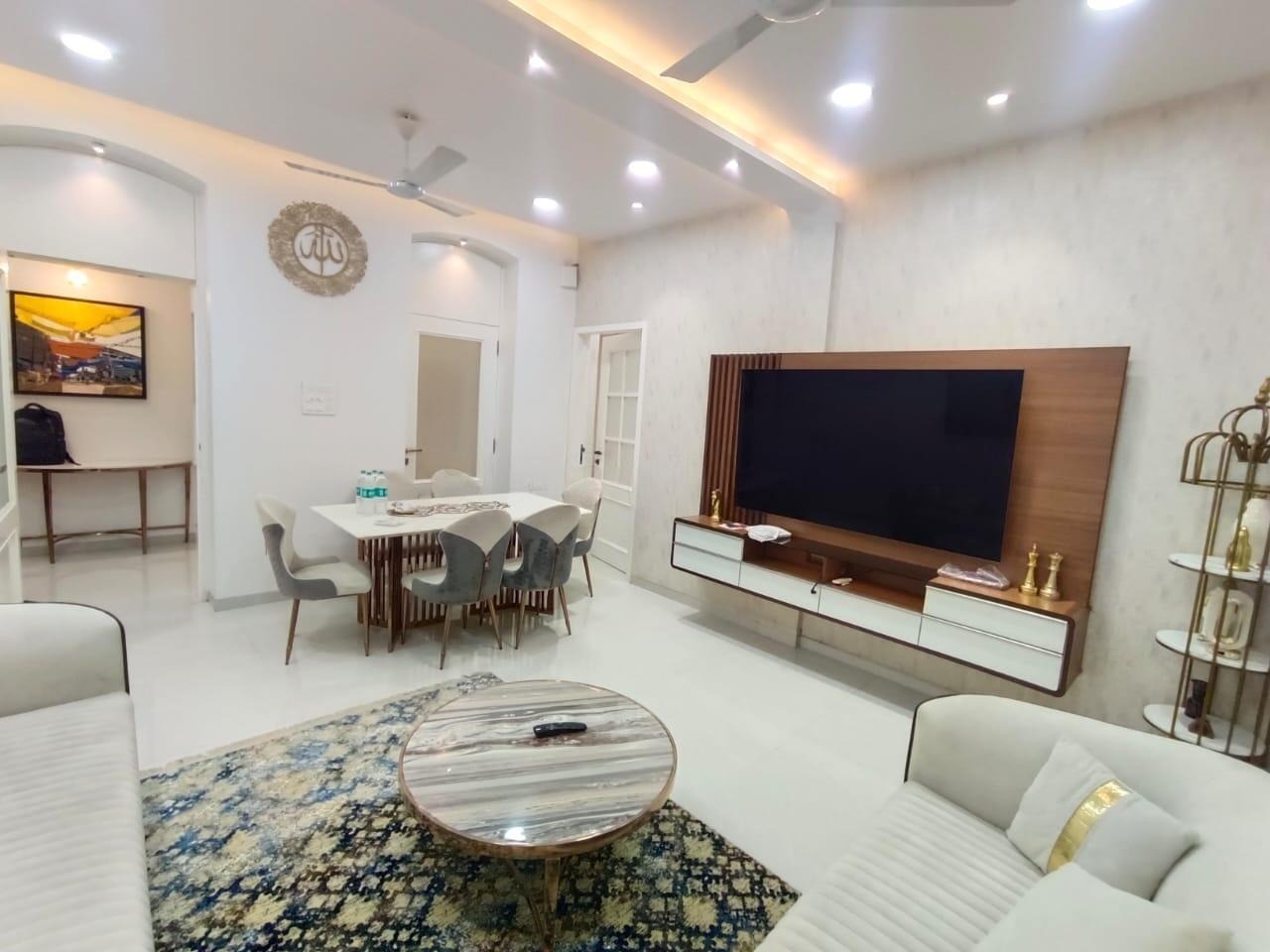 2 BHK + Servant Room Apartment For Rent in Malabar Apartments