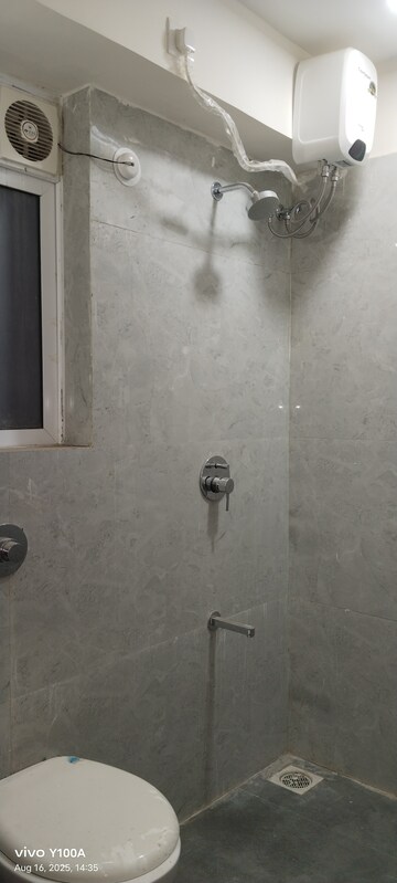 Bathroom in 1.5 BHK Apartment at Drushti Sapphire, Ghatkopar East – for Rent