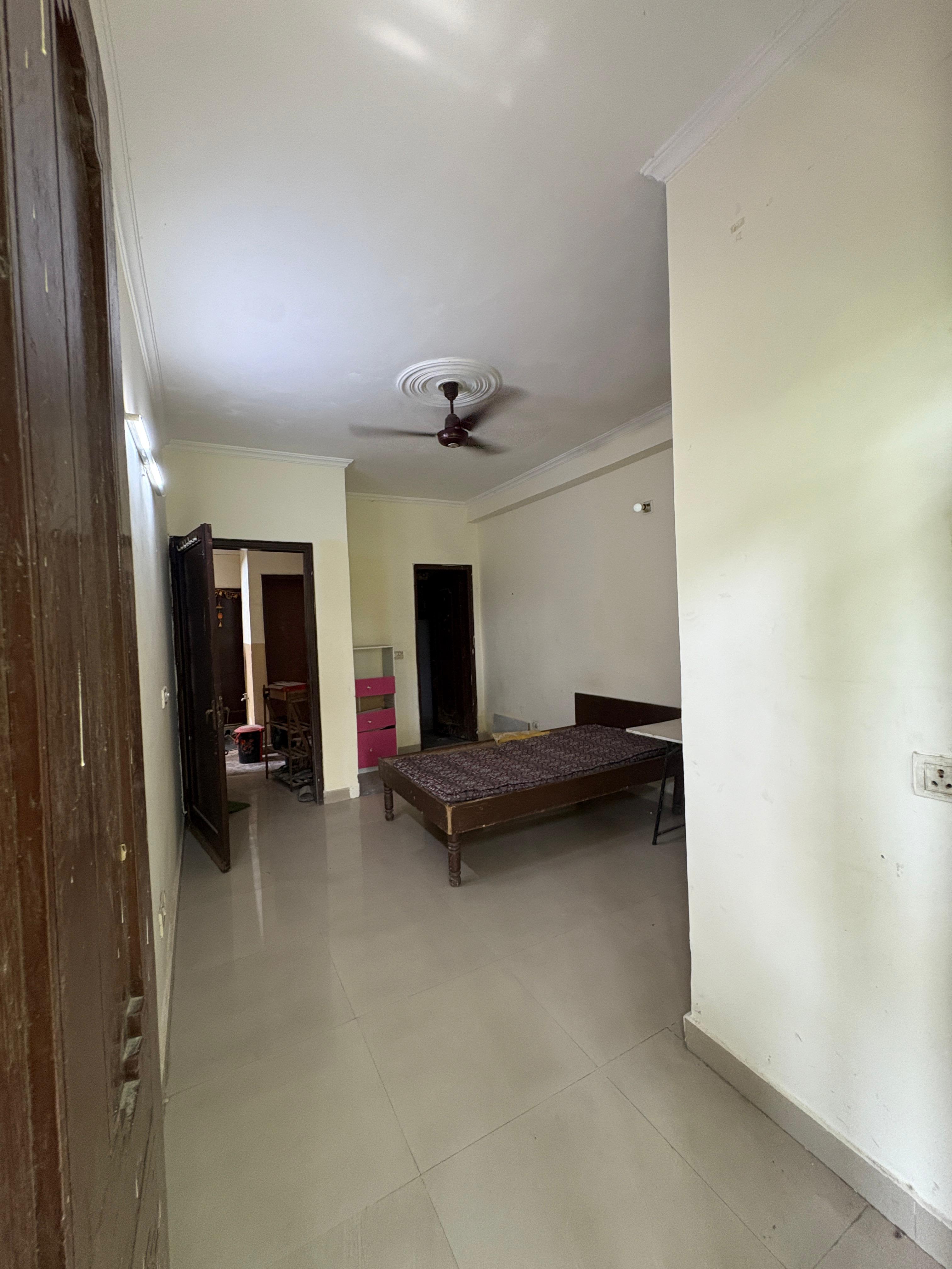 1 RkApartment For Rent in Freedom Fighters Enclave