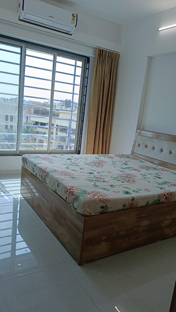 Bedroom in 2 BHK Apartment at Siroya New Jagdamba, Andheri East – for Rent
