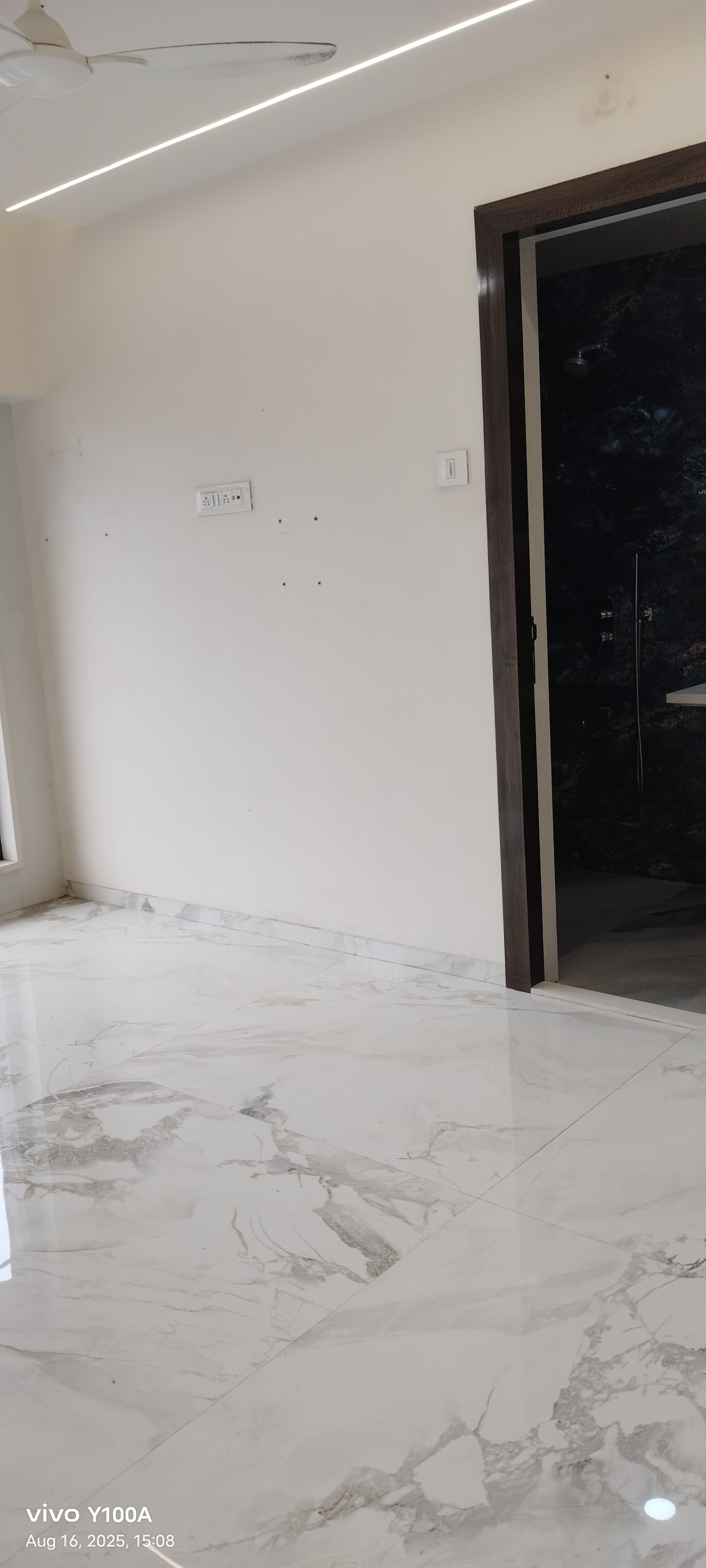 2 BHK Apartment For Rent in Shubham Alaska