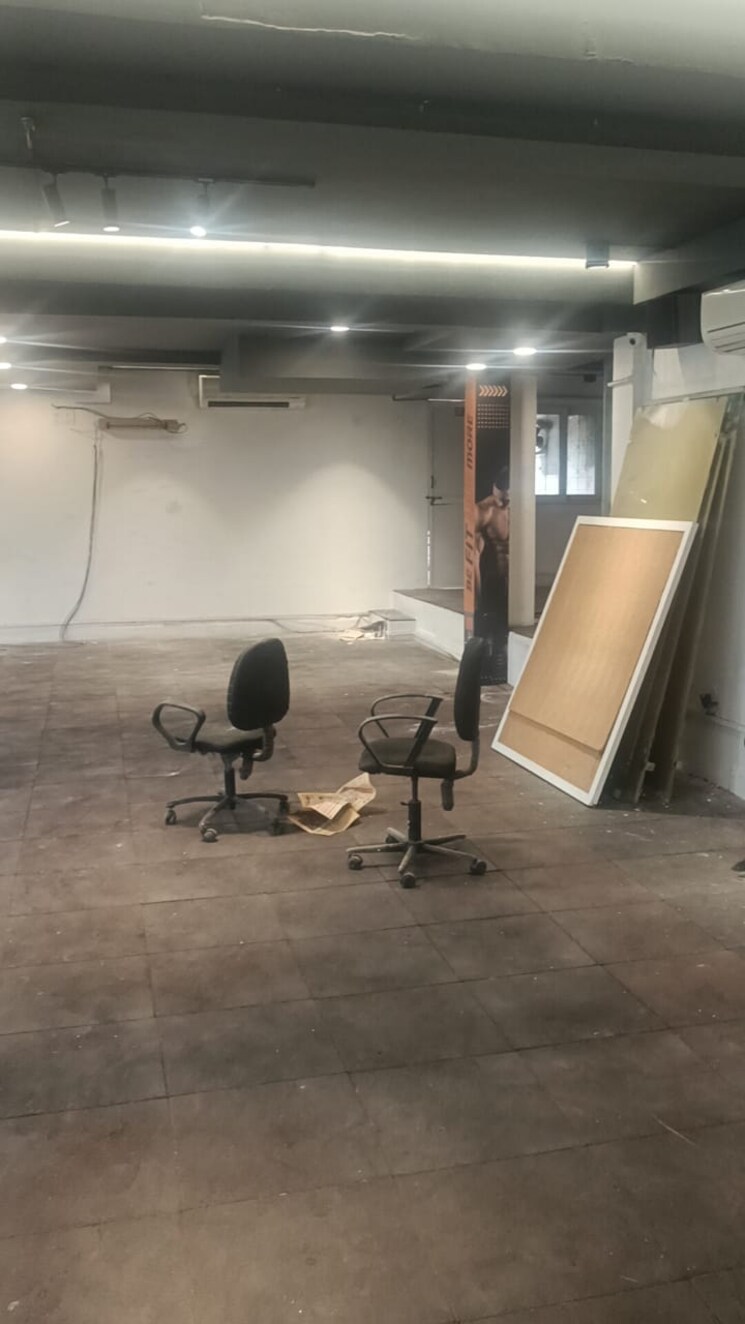 Gym, shankar nagar Commercial Office Space 2200 Sq.Ft. In Shankar Nagar Nagpur 9075039