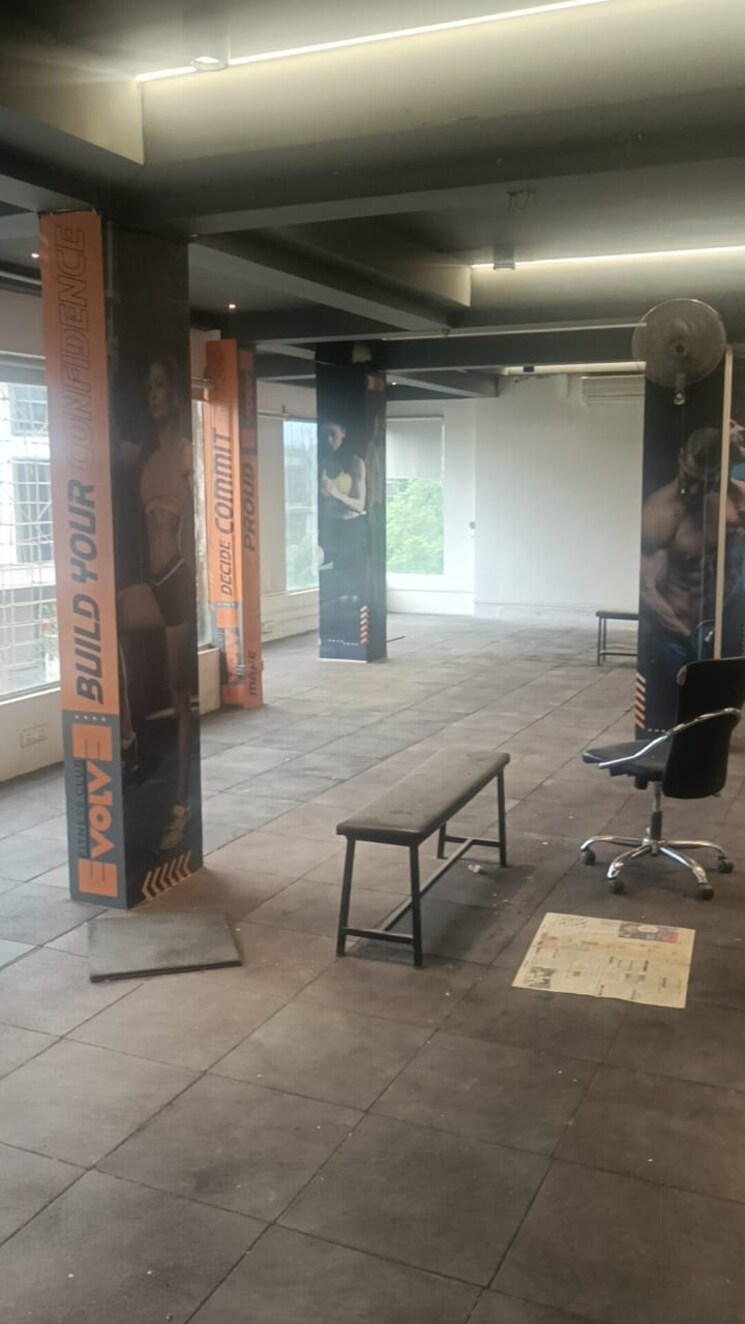 Gym, shankar nagar Commercial Office Space 2200 Sq.Ft. In Shankar Nagar Nagpur 9075039