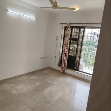 Bedroom in 2 BHK Apartment at Kukreja Golf Scappe, Chembur – for Rent