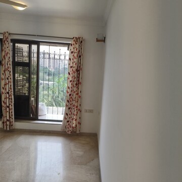 Bedroom in 2 BHK Apartment at Kukreja Golf Scappe, Chembur – for Rent