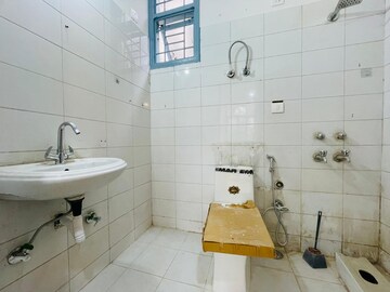 Bathroom in 2 BHK Builder Floor at Sector 57 – for Sale