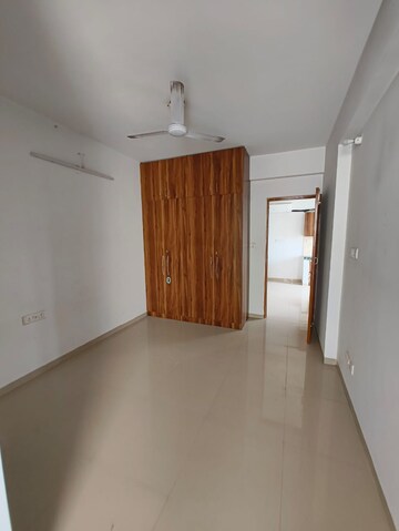 Room in 2 BHK Apartment at Adani Aangan, Sector 89a – for Rent