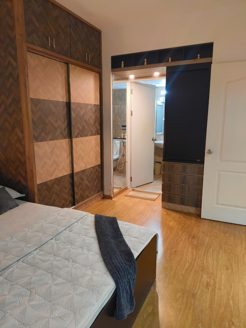 2 BHK + Pooja Room Apartment For Rent in Brigade El Dorado