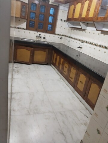 Kitchen in 1 BHK Builder Floor at Sector 52 – for Rent