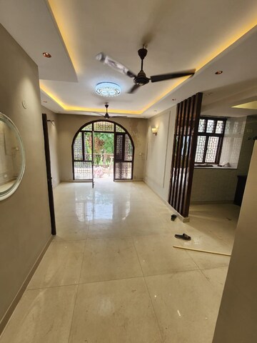 Building Lobby in 2 BHK Builder Floor at Sector 57 – for Sale