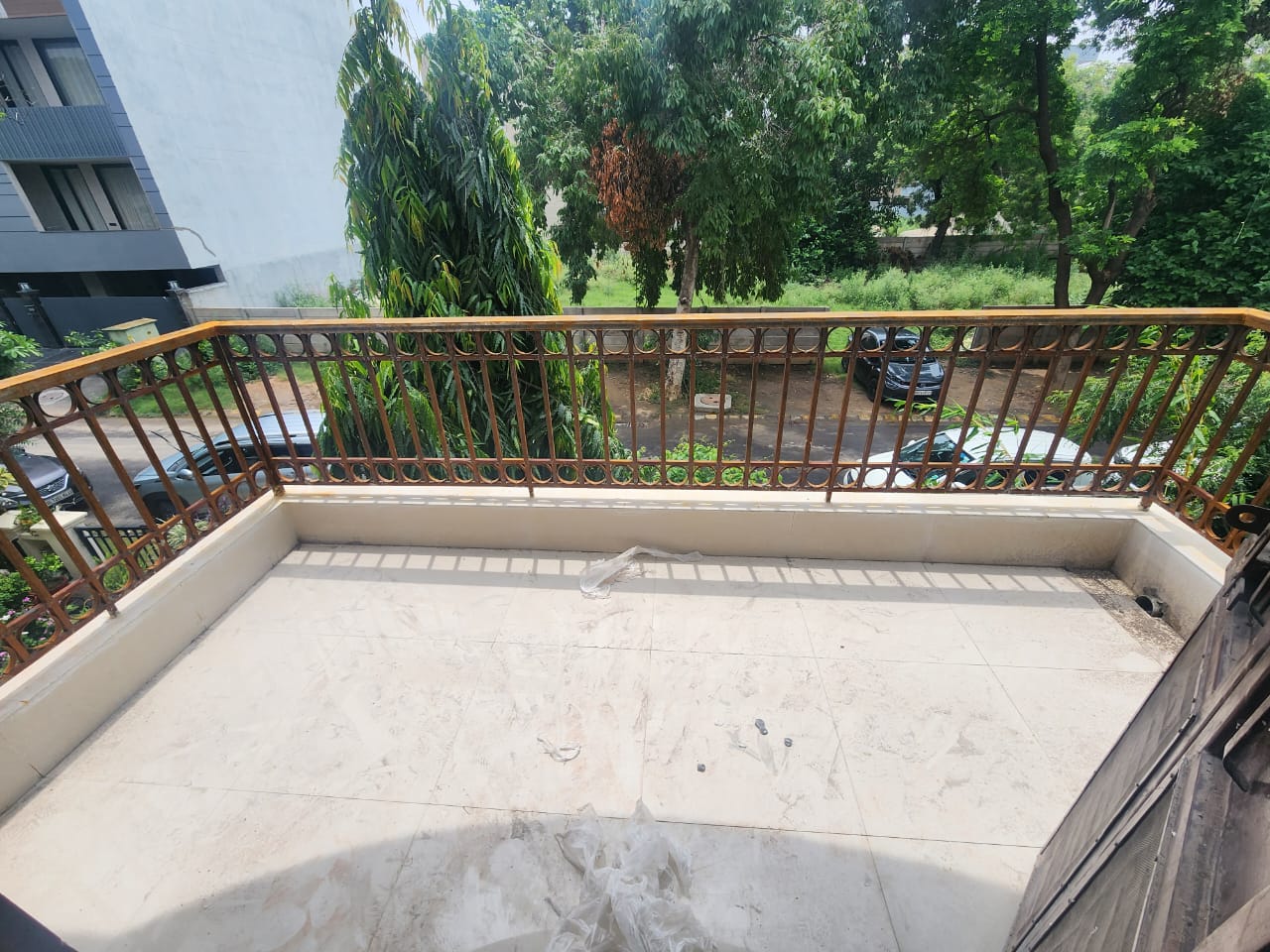 2 BHK Builder Floor For Sale in Sector 57