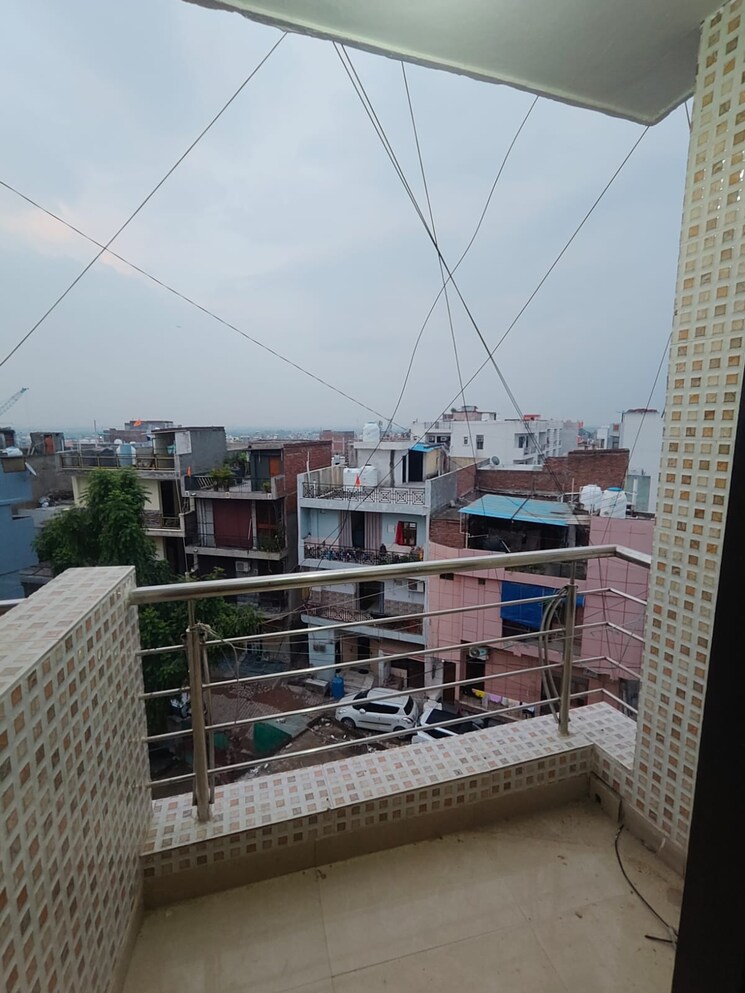 Exterior View, freedom fighters enclave 1 Bedroom 500 Sq.Ft. Apartment In Freedom Fighters Enclave Delhi 9075109