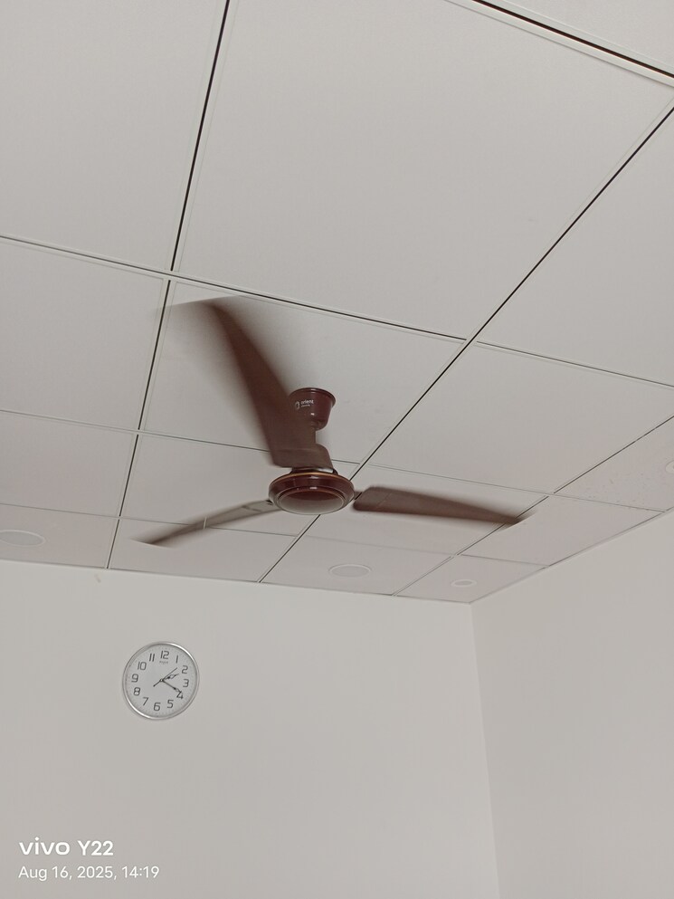 undefined, laxmi nagar 1 RK 400 Sq.Ft. Builder Floor In Laxmi Nagar Delhi 9075135