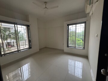 Room in 3 BHK Apartment at Leela Heights, Wakad – for Rent