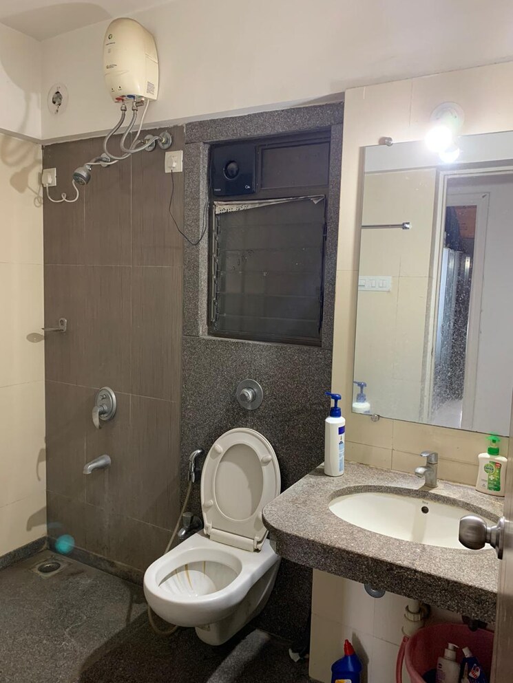 Bathroom, leela-heights 3 Bedroom 1020 Sq.Ft. Apartment In Wakad Pune 9075157