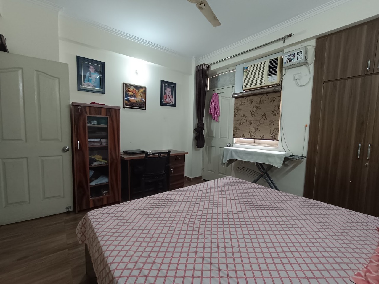 2 BHK + Study Room Apartment For Rent in VVIP Addresses